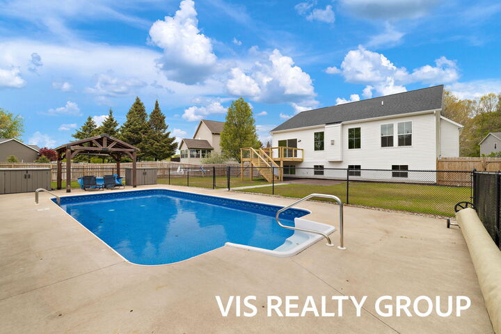 Property Photo: 13024 Woodrush Court MI 49417