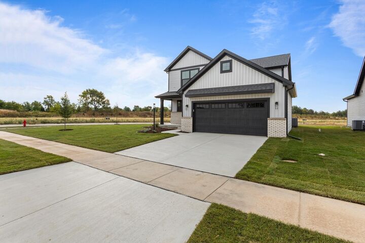 Property Photo: 20 Meadow Drive IL 61856
