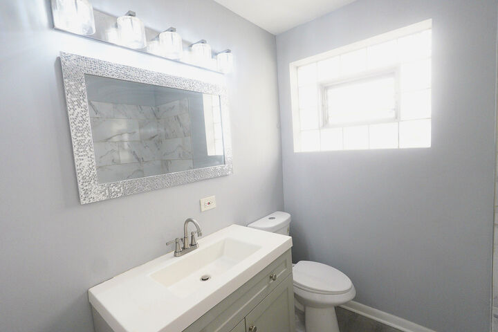 Property Photo:  7950 S Lafayette Avenue  IL 60620 