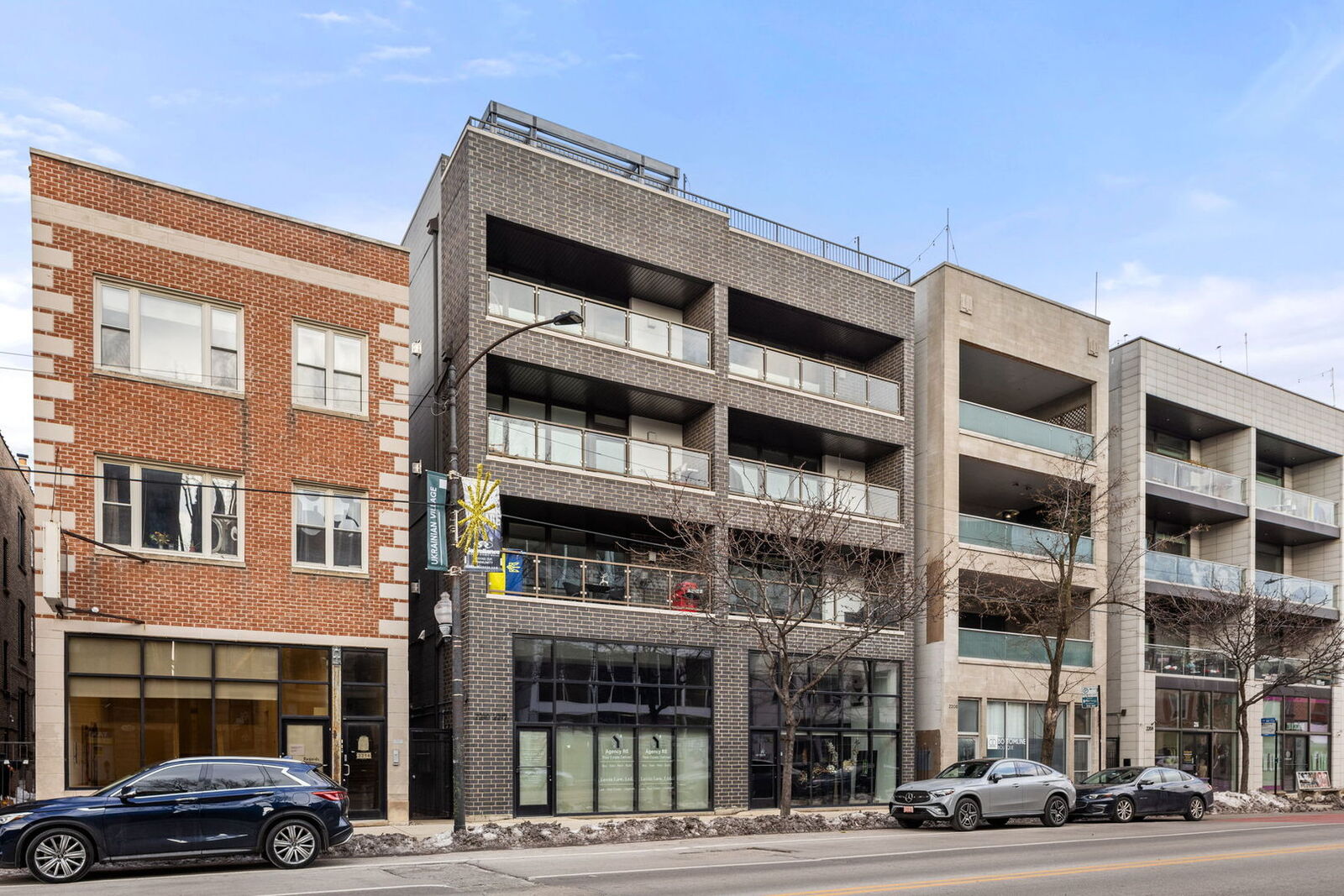 Property Photo: 2210 W Chicago Avenue 3W IL 60622