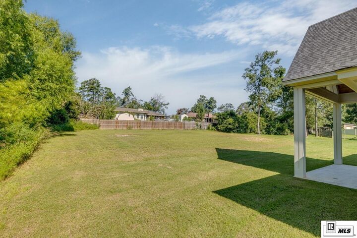 Property Photo:  125 Teal Loop  LA 71291 