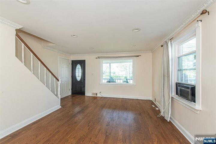 Property Photo:  42 Spring Valley Avenue  NJ 07607 