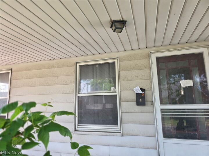 Property Photo: 19509 Kewanee Avenue OH 44119