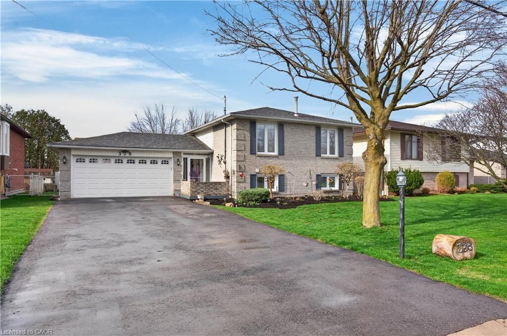 Property Photo:  328 Maccrae Drive  ON N3W 1K6 