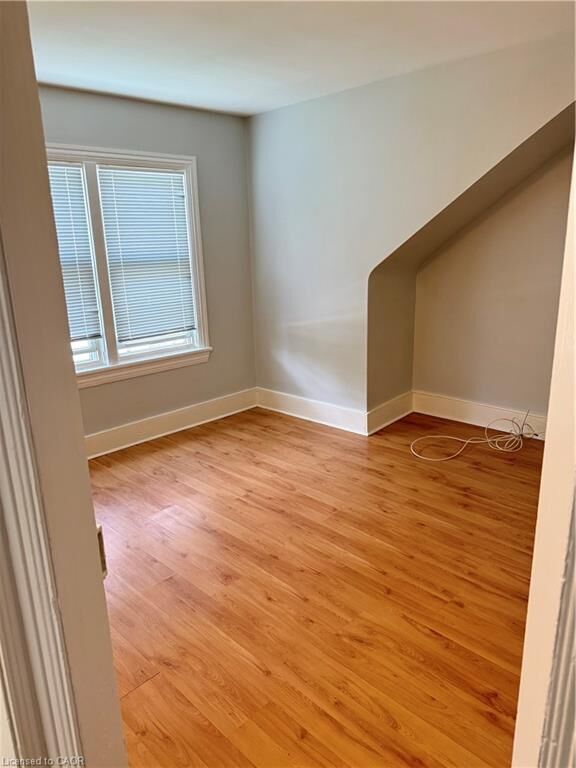 Property Photo:  29 Mountain Avenue S 2  ON L8G 2V7 
