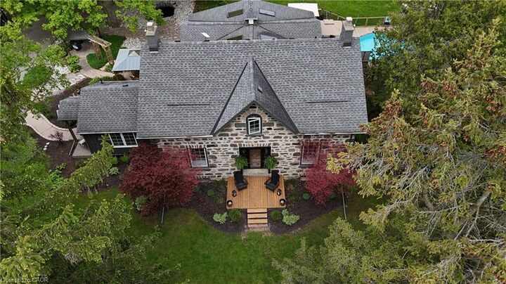 Property Photo:  464 Piper Street  ON N0B 1E0 