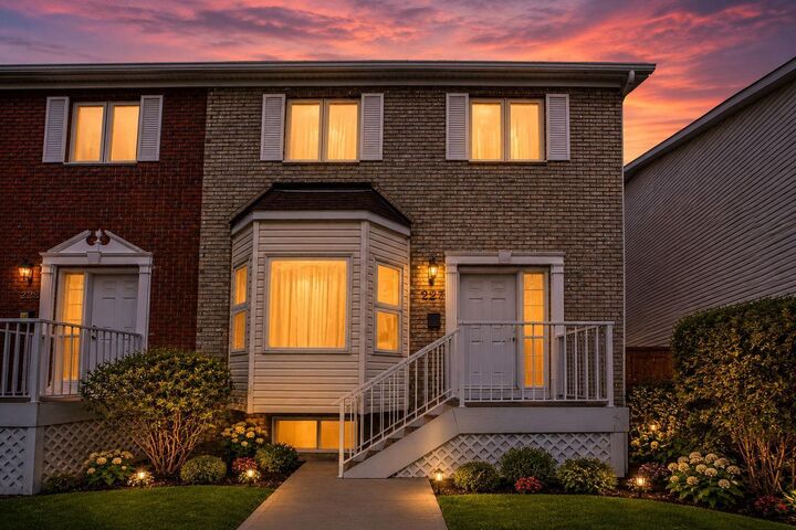 Property Photo:  227 Citadel Lane NW  AB T3G 4E1 