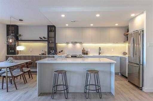 Property Photo:  1330 15 Avenue SW 407  AB T3C 3N7 