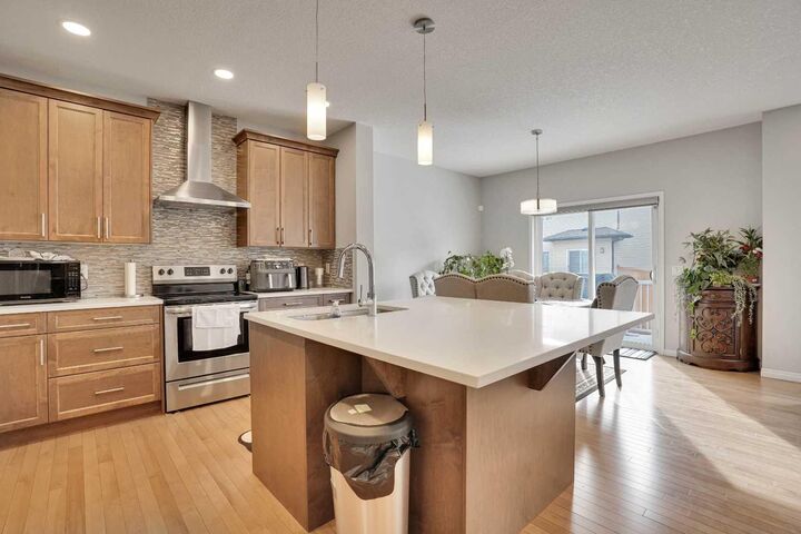 Property Photo:  148 Savanna Close NE  AB T3J 0X8 