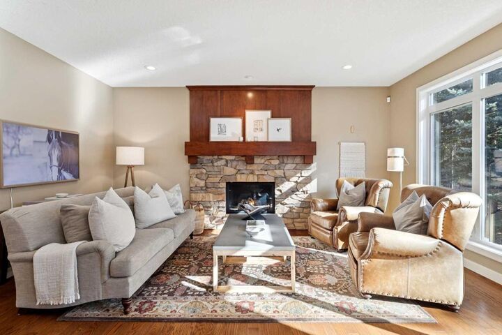 Property Photo:  307 Hawks Nest Hollow  AB T0L 1W0 