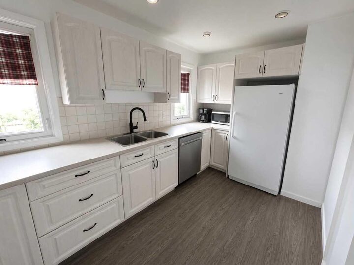 Property Photo:  5413 57 Street  AB T4J 1L6 
