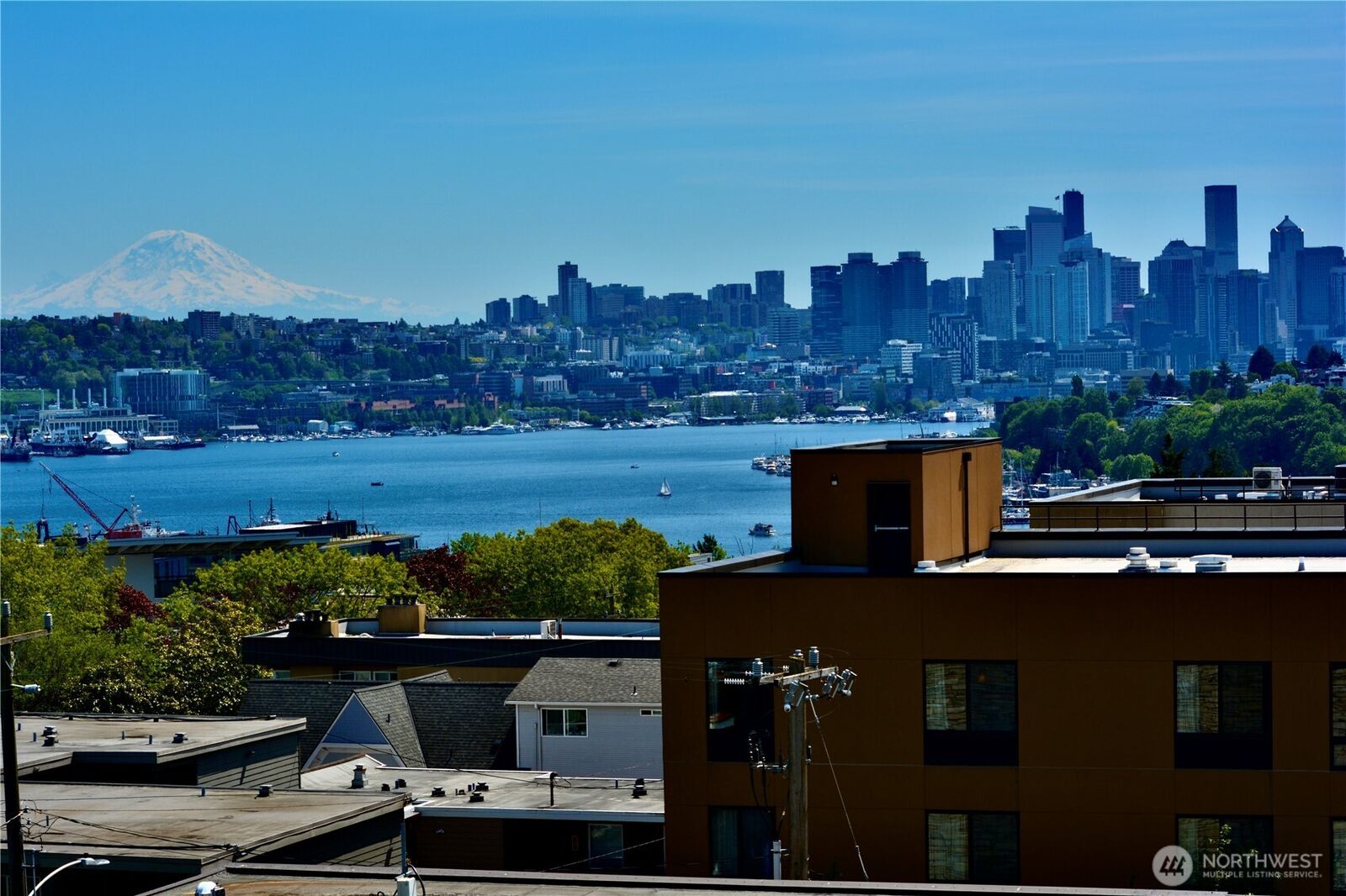 Property Photo:  4020  Aurora Avenue N 304  WA 98103 