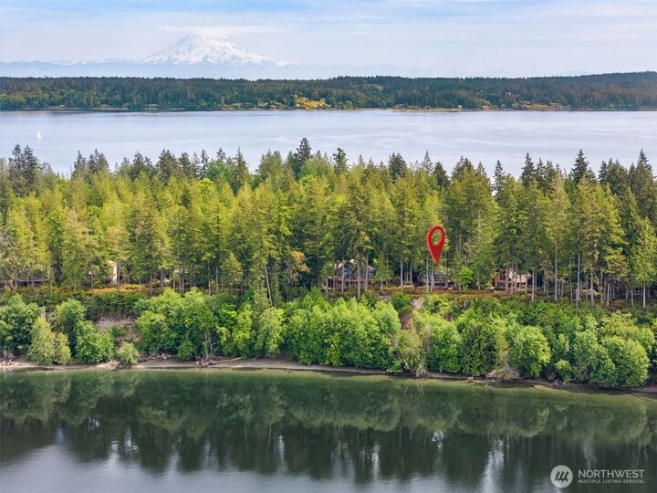 Property Photo:  547 E Pointes Drive W  WA 98584 