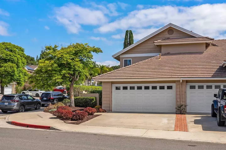 Property Photo: 3970 Carmel Brooks Way CA 92130