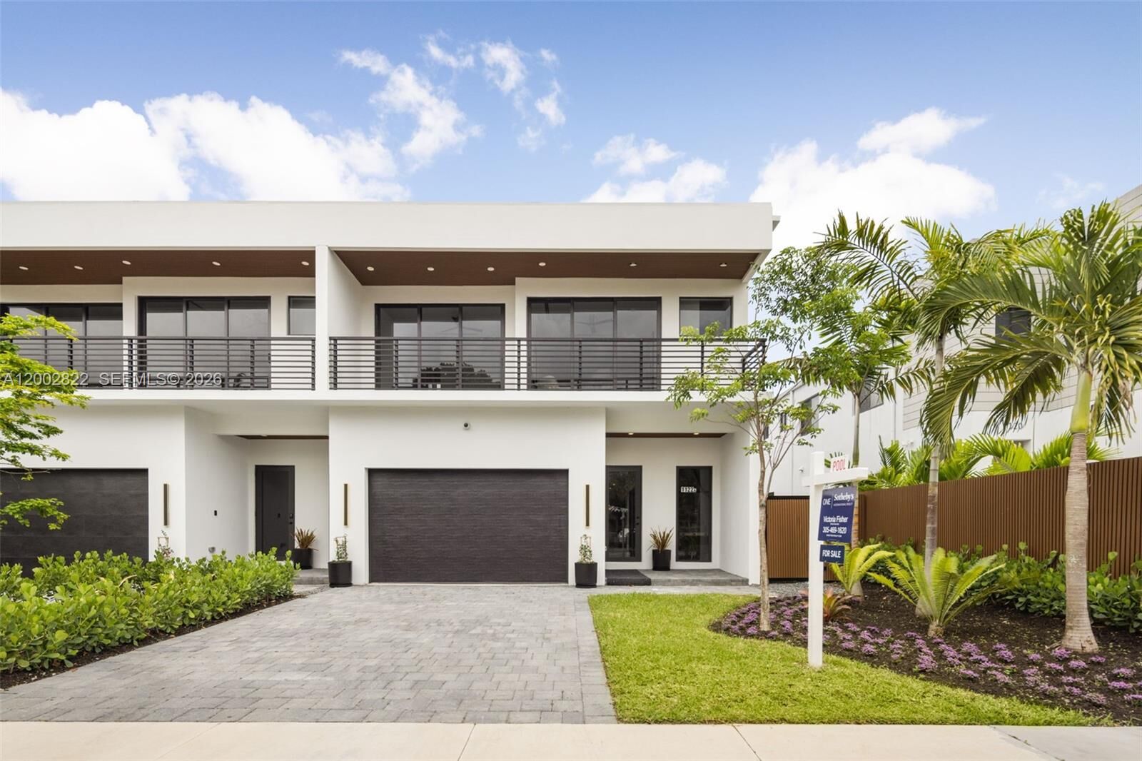 Property Photo:  1122 NE 10th Ave A  FL 33304 