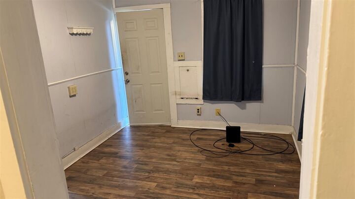 Property Photo:  1020 W 11th Avenue  OK 74074 