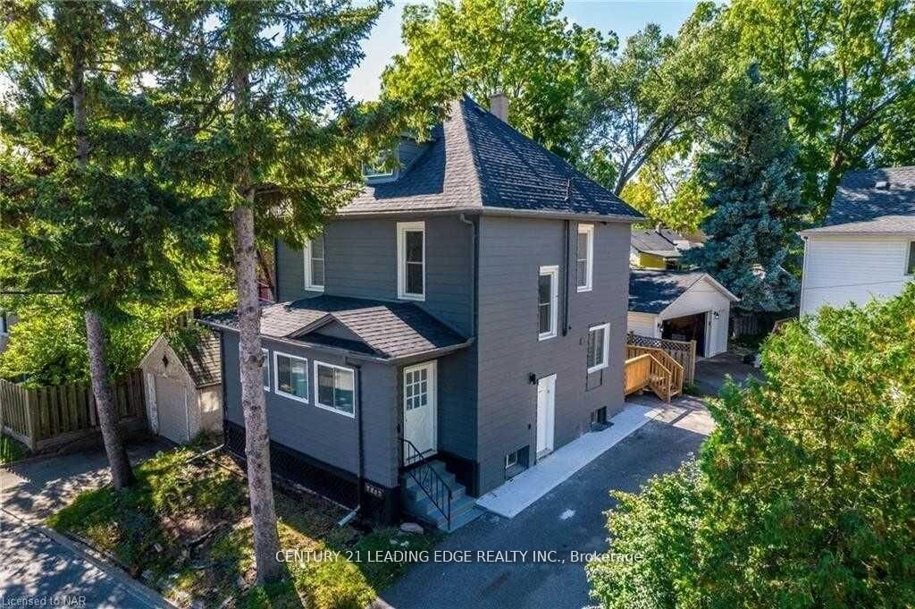 Property Photo: 5595 Wesley Place ON L2E 3Z4