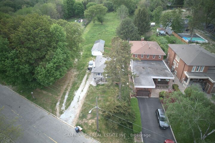 Property Photo:  148 Rowntree Mill Road S  ON M9L 1C9 