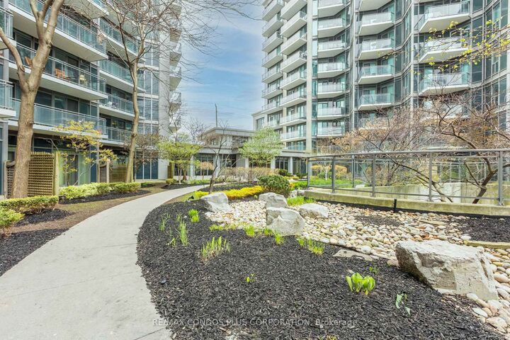 2119 Lake Shore Boulevard W 317 — photo 1