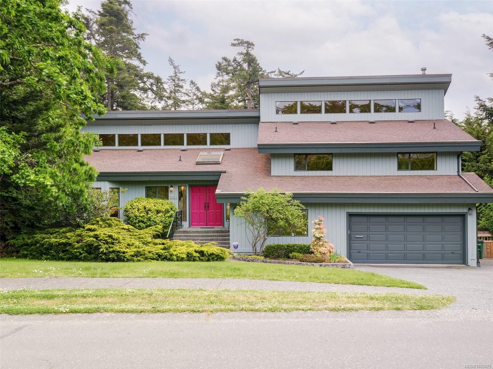 Property Photo:  2797 Arbutus Rd  BC V8N 5X6 