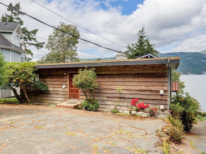 Property Photo: 6860 Mark Lane BC V9E 2A1
