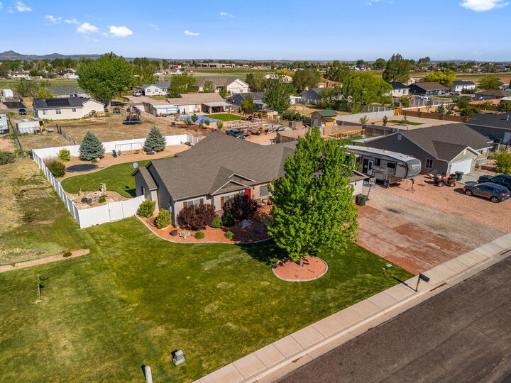 Property Photo: 4483 Prospector Ln UT 84721