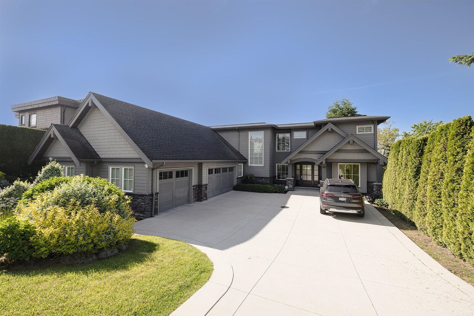 Property Photo: 14378 Blackburn Avenue BC V4B 3A1