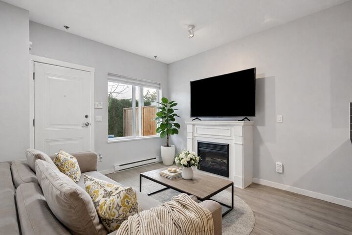 Property Photo: 1661 Fraser Avenue 201 BC V3B 0B6