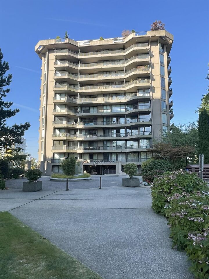 3740 Albert Street 306 — photo 1