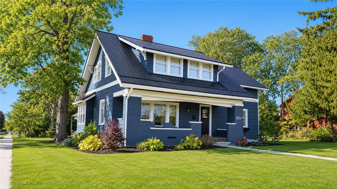 Property Photo:  555 W North Street  NY 14456 