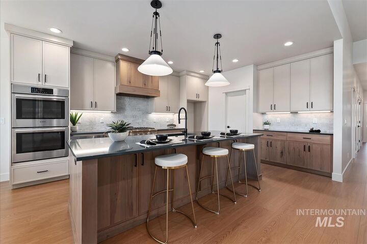 Property Photo:  6765 N Willowside Ave  ID 83646 