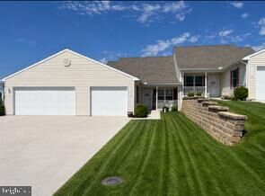 Property Photo: 1332 Pleasant View Drive 75 PA 17362
