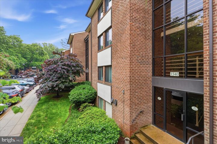 Property Photo:  1540 Northgate Square 21B  VA 20190 
