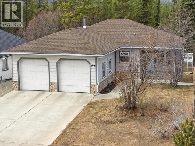 Property Photo: 69 Finch Crescent YT Y1A 5X5