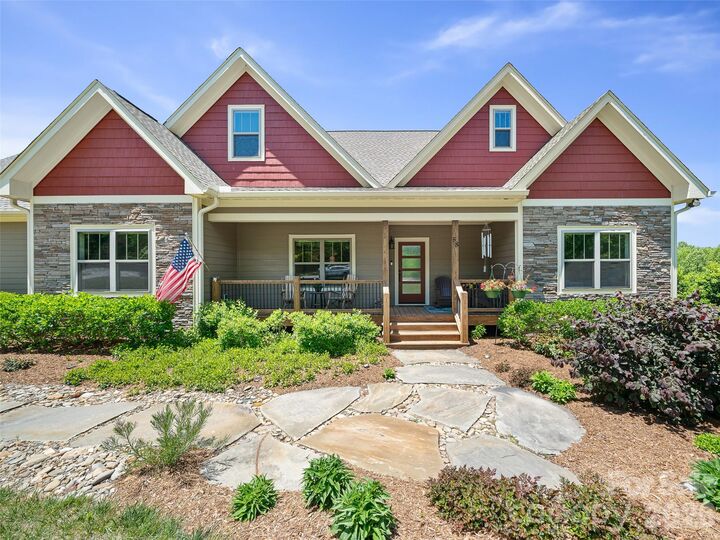 Property Photo:  58 Sunny Morning Court  NC 28792 
