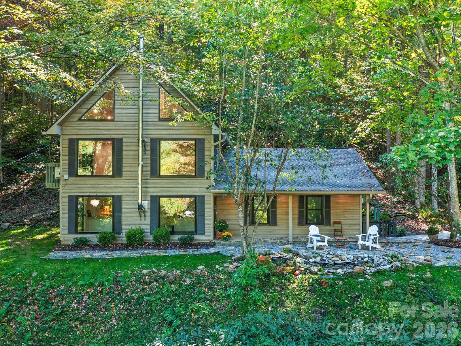 Property Photo: 81 Summer Trees Lane NC 28714