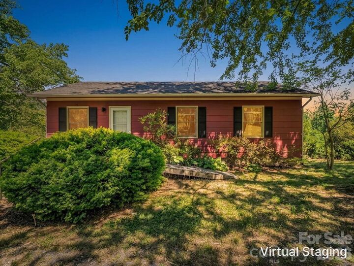Property Photo:  255 &Amp 257 Crescent Street  NC 28773 