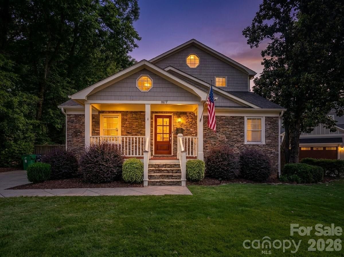 Property Photo:  1617 Brook Road  NC 28205 