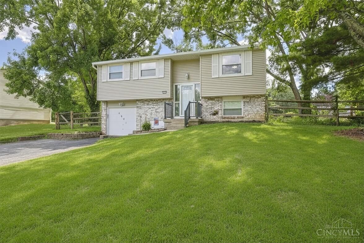Property Photo: 4601 Shephard Road OH 45103