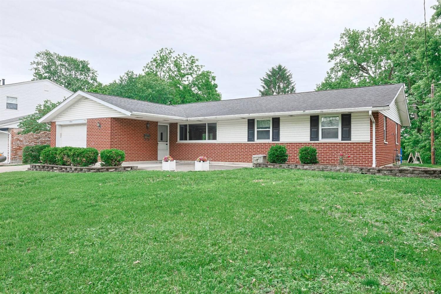 Property Photo: 11916 Algiers Drive OH 45246