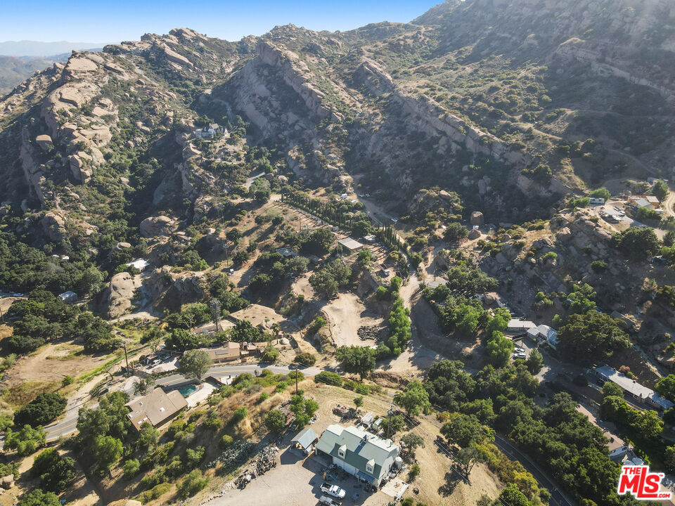 Property Photo: 585 Box Canyon Vly CA 91311