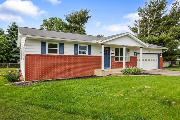 Property Photo: 913 Roosevelt Court OH 43055