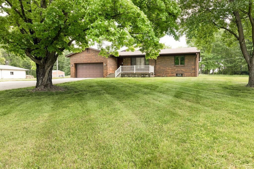 Property Photo: 7688 Cubbage Road OH 43081