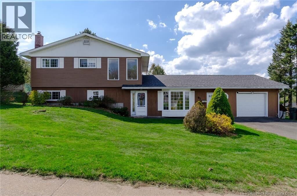 Property Photo: 91 Westgate Drive NB E2M 5C7