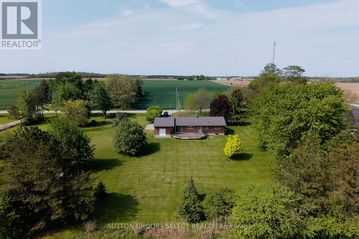 Property Photo: 25752 Poplar Hill Road ON N0M 1P0