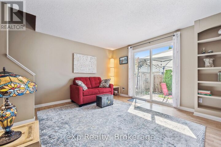 Property Photo: 40 Silvercreek Parkway North 44 ON N1H 7X5