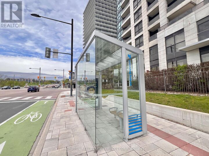 Property Photo:  18 Harding Boulevard 1205  ON L4C 0T3 