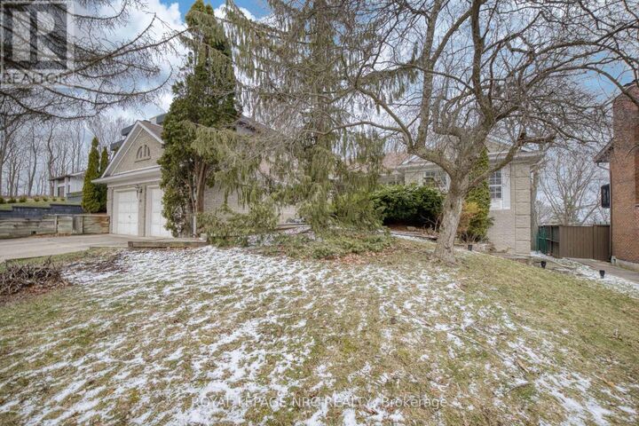 Property Photo:  61 Tremont Drive  ON L2T 3Y9 