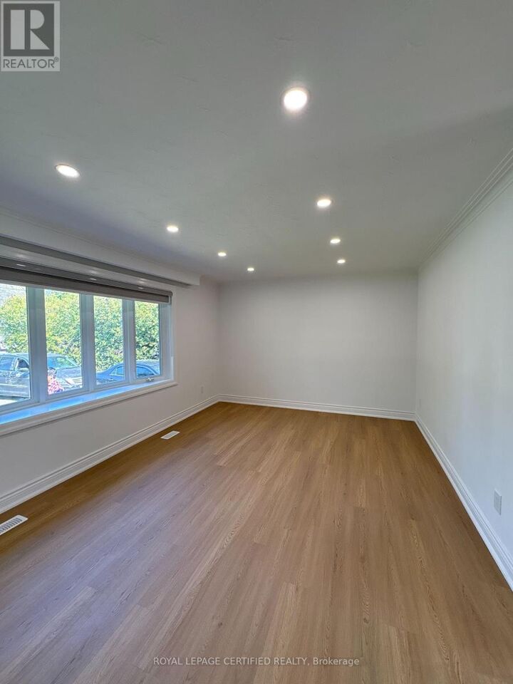 Property Photo:  414 Third Line  ON L6L 4A5 