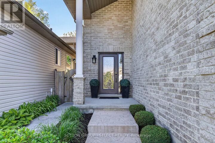Property Photo: 254 Crimson Crescent ON N5W 6G1